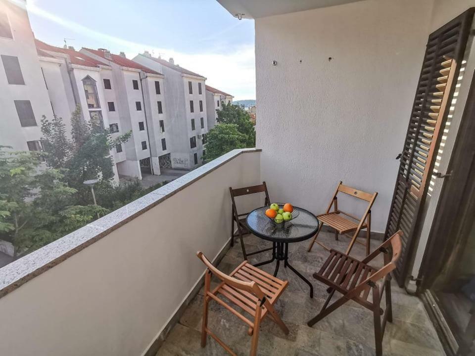 Apartment Lungomare Pula Exterior photo